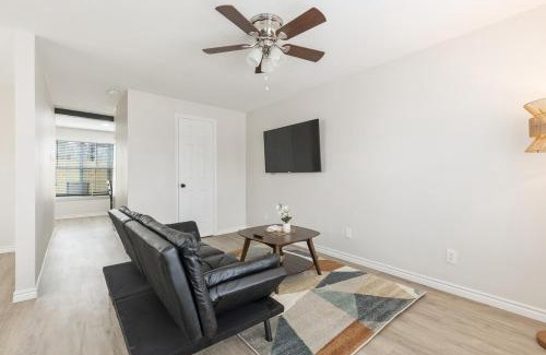 Arlington Heights House | Calmont Guest House