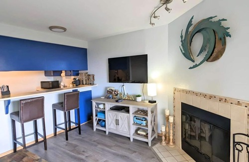Ocean Shores Condo | Calypso - 1 Bedroom Condo, pet friendly