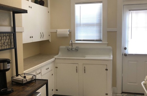 Southeast Pensacola House | Calypso House -East Hill- Fantastic Location! 9 Miles to Beach! Dogs Welcome!