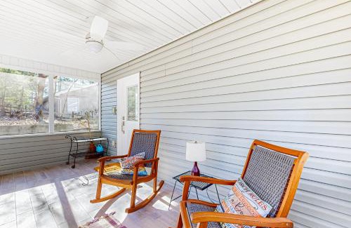 Lake Junaluska House | Camak Guesthouse - Upper Unit