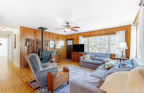 Lake Junaluska House | Camak Guesthouse - Upper Unit