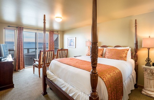 Camano Island Hotel | Camano Island Inn