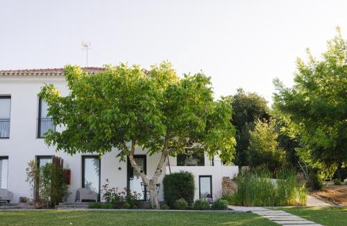 Carvalhal Benfeito Bed & Breakfast | CAMBEIROS - Guest House