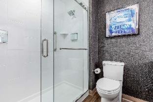 Westown Hotel | Cambria Hotel Milwaukee Downtown