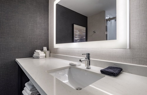 Downtown Minneapolis Hotel | Cambria Hotel Minneapolis Downtown