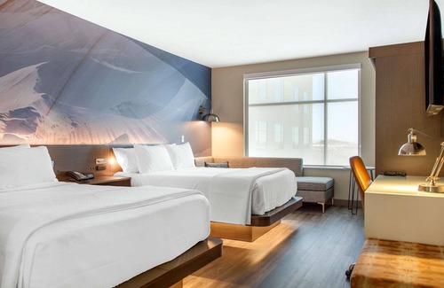 Ocean City Hotel | Cambria Hotel Ocean City - Bayfront