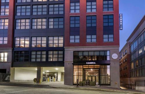 East Bayside Hotel | Cambria Hotel Portland Downtown Old Port