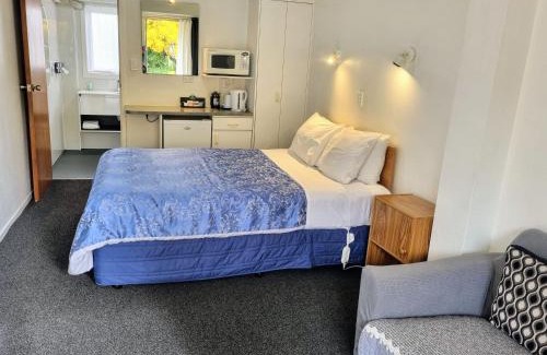 Cambridge Hotel | Cambrian Lodge Motel