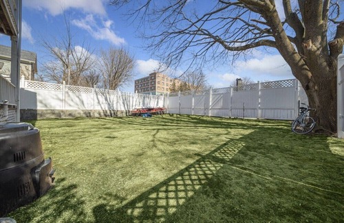 Belmont Apartment | Cambridge 2BD 2BTH Basement Apt with Parking
