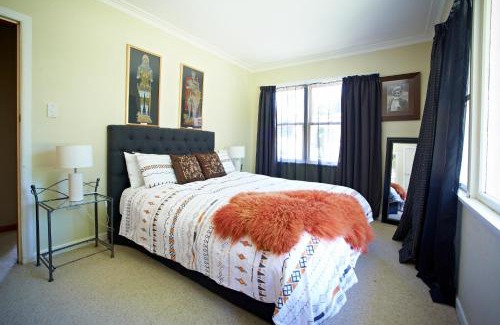 Cambridge House | Cambridge Cottage - Self Catering Holiday House