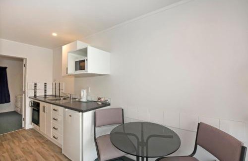 Lower Hutt Hotel | Camellia Court Motel