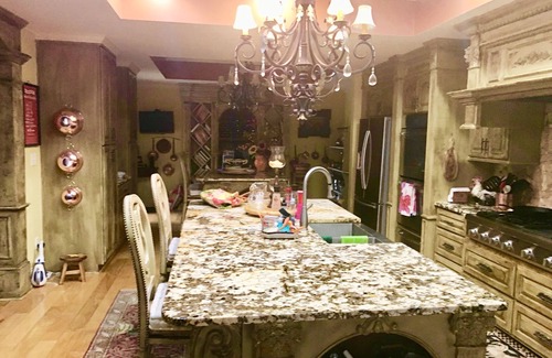 Hattiesburg House | Camellia Hills Estate, a delicious taste of the old south.