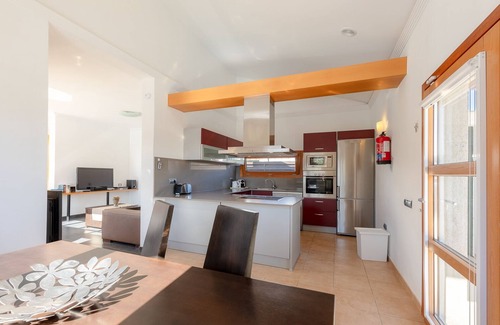 Playa Blanca Villa | Camelot ​Holiday Homes by LIVVO