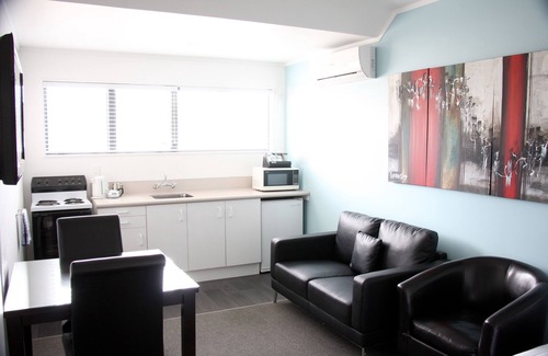 Hamilton North Hotel | Camelot on Ulster