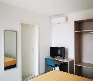 Roca Vecchia Hotel | Camere Mare Blu B&B - La Via Del Mare