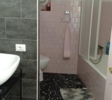 Foligno House | CAMERE VACANZA FOLIGNO LUSITANA T2
