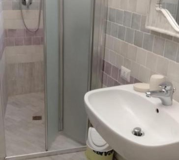 Foligno House | CAMERE VACANZA FOLIGNO LUSITANA T2