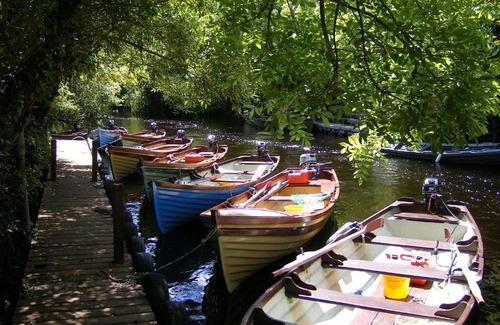 Oughterard Bed & Breakfast | Camillaun Lodge with Lough Corrib Boat Hire