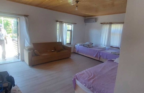 Ayvalik City Center House | Camlaralti Pansiyon