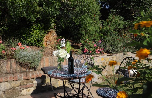 San Gimignano Apartment | Cammino Santo - studio w/private pool & garden