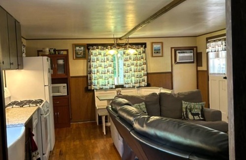 Tylersburg House | Camp Bear Bottom
