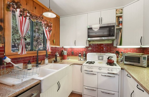 Kings Beach Cabin | Camp Brassie - On Golf Course, Dog Friendly, Walk to Beach