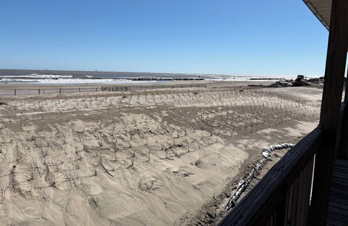 Grand Isle House | Camp Castaway - Beachfront - Island Realty