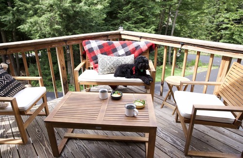 Tannersville House | Camp Catskills - 5 mins to skiing at Hunter Mountain!