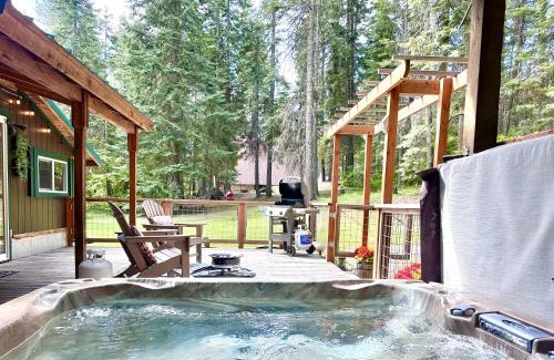 Ardenvoir House | Camp David by NW Comfy Cabins