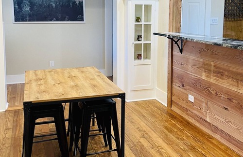 Fredericksburg House | Camp FRED-slps 8, HOT TUB, Fire pit, 5 blocks to city center. Camp Fun!