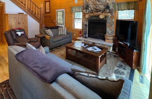 Minocqua House | Camp Pinemere - Large Northwoods Private Home