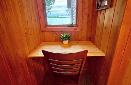 Presque Isle Cabin | Camp Windy Dock: Brand New Hot Tub!