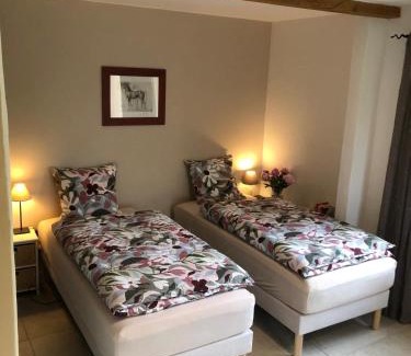 Pertuis Apartment | Campagne de Saint Clair