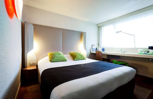 Corbeil-Essonnes Hotel | Campanile Evry Ouest - Corbeil Essonnes