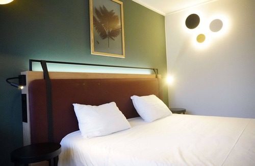 Illzach Hotel | Campanile Mulhouse - Illzach Ile Napoleon