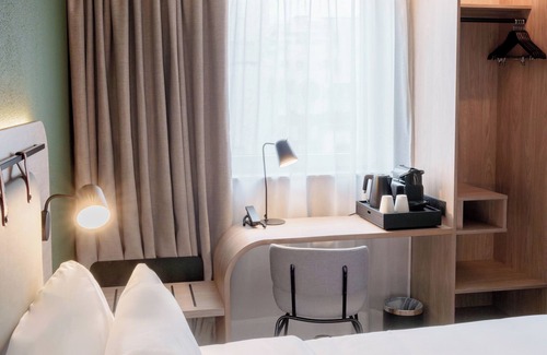 La Demi - Lune Hotel | Campanile PRIME - Lyon Ouest Tassin