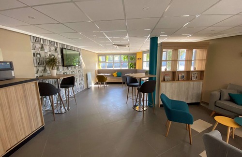 Bagneux Hotel | Campanile Saumur