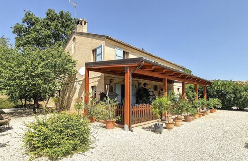 Ponzano di Fermo Villa | "Campanula" Villa With Panoramic Pool in Fermo