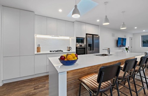 Mount Maunganui House | Campbell Retreat - modern easy living