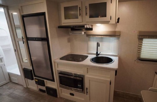 Ono Island House | Camper in Perdido key, close to the best hangouts & public beaches on the gulf.