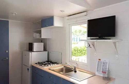 Arles-sur-Tech House | Camping 3 étoiles - Piscine - eebhbc