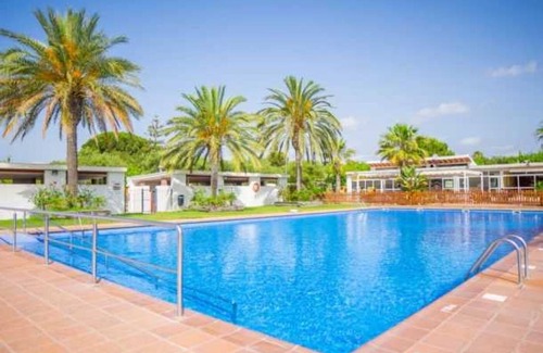 Vilafortuny House | Camping 1 étoile - Piscine - eeeeaf