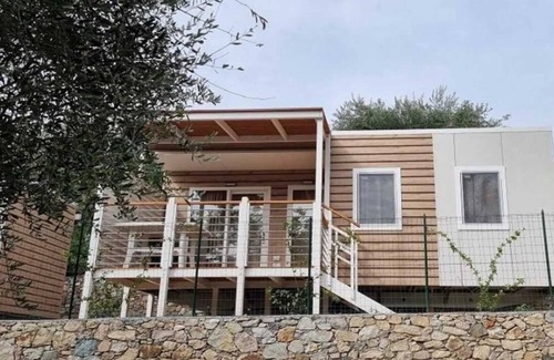Pietra Ligure House | Camping 2 étoiles - Piscine - efbcgd