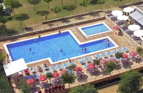 Malgrat de Mar House | Camping 3 étoiles - Piscine - eeaidb