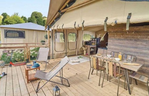 Florac House | Camping 3 étoiles - Piscine - ccaigb0