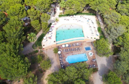 Castelnau-de-Guers House | Camping 4 étoiles - Piscine - ccaadh0