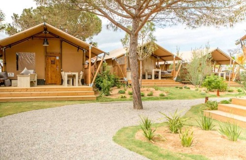 Malgrat de Mar House | Camping 4 étoiles - Piscine - efaheg