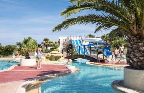 Les Cabanes de Fleury House | Camping 4 étoiles - Parc aquatique - efbh0e