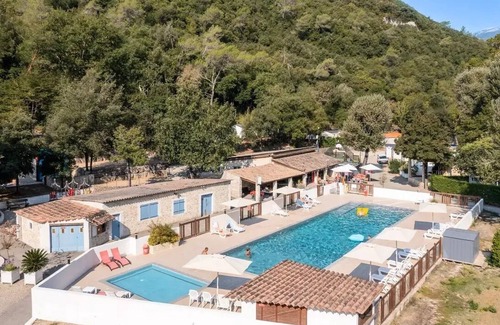 La Colle-sur-Loup House | Camping Au Vallon Rouge * - Mobile home Cosy TV Clim 3 Rooms 4 persons