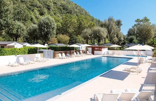 La Colle-sur-Loup House | Camping Au Vallon Rouge * - Mobile home Cosy TV Clim 3 Rooms 4 persons